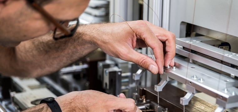 Als een moderne en innovatieve toeleverancier aan diverse industrieën, hanteert de KUK Groep de hoogste normen in haar relatie met klanten, werknemers, leveranciers en het milieu. Tevreden klanten die op tijd geleverd krijgen is het belangrijkste doel.